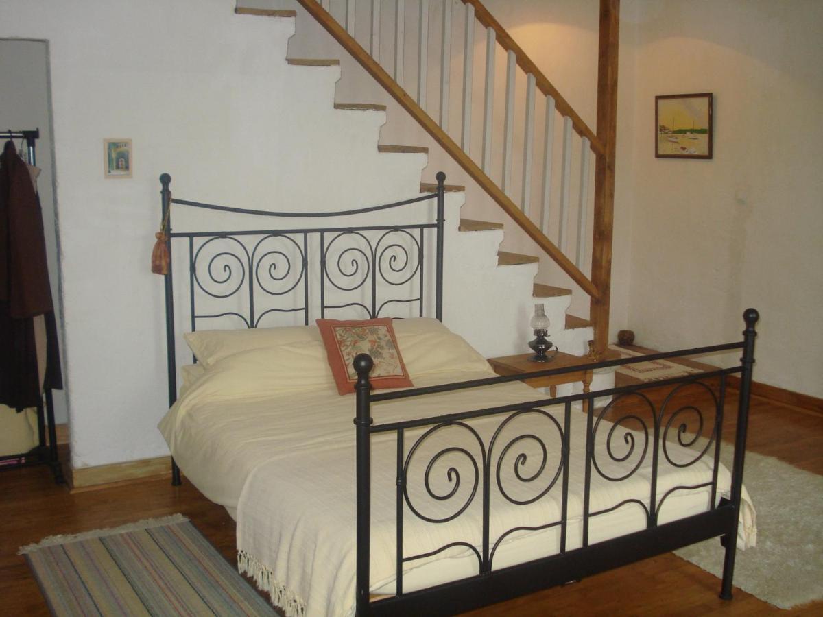 Romantic Gite Nr St Emilion With Private Pool And Views To Die For Pujols  外观 照片