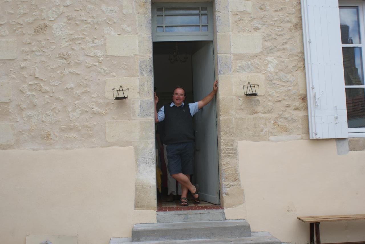 Romantic Gite Nr St Emilion With Private Pool And Views To Die For Pujols  外观 照片